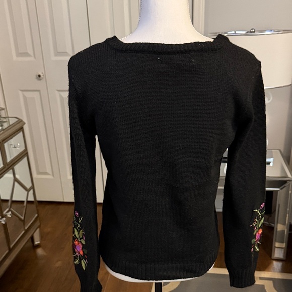 Black Embroidered Sleeve Cardigan Sweater NWT Med - Picture 4 of 6